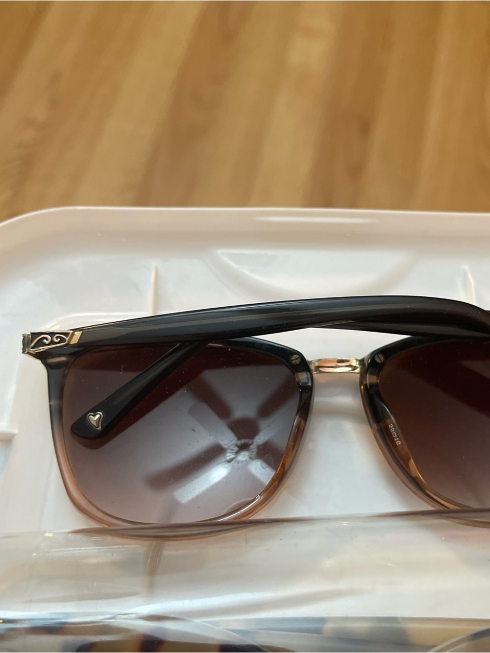 Sunglasses bundle - Picture 7 of 8